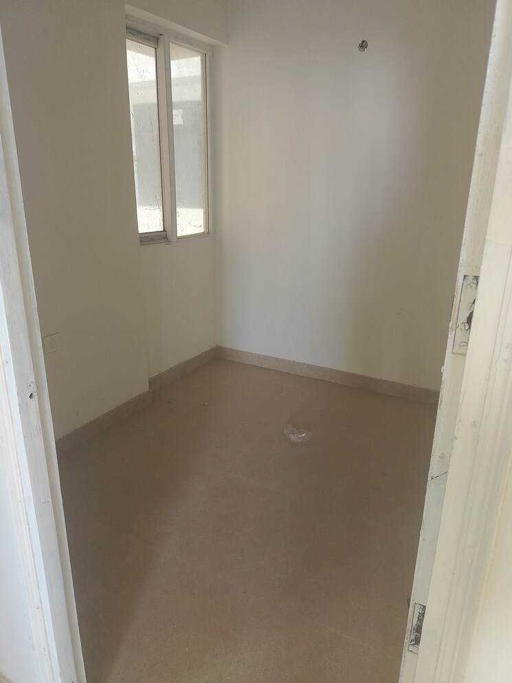 Room, signature-global-golf-greens 3 Bedroom 732 Sq.Ft. Apartment In Sector 79 Gurgaon 8676516