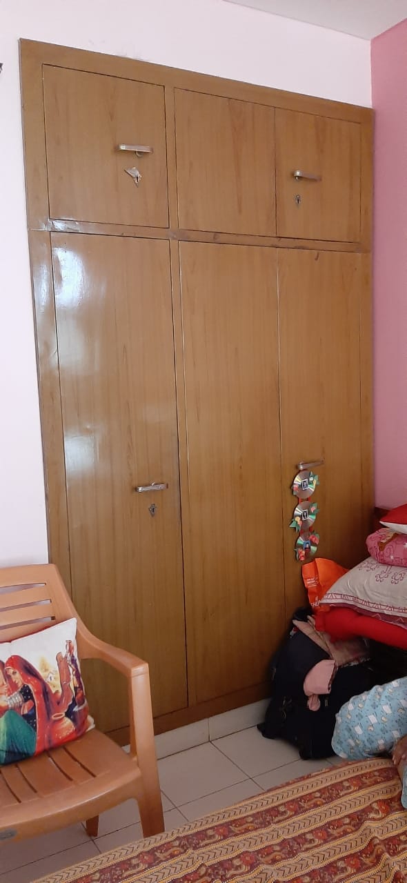 1 Rk  + Extra Room 225 Sq.Ft. Apartment in Ansal Sushant Estate