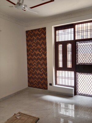 Room in 2 BHK Builder Floor at Green Fields Colony – for Sale