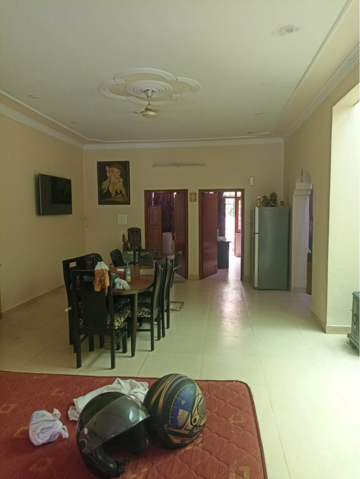 Living Room in 4 BHK Builder Floor at Sector 92 – for Rent