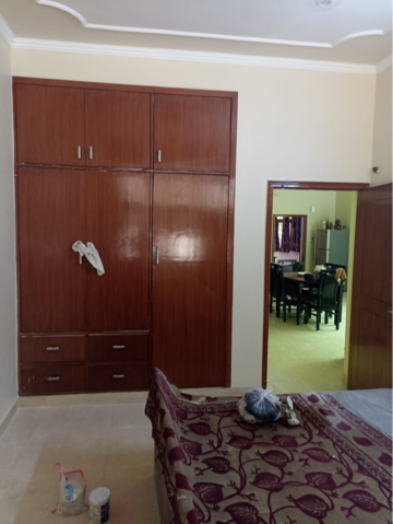 Bedroom in 4 BHK Builder Floor at Sector 92 – for Rent