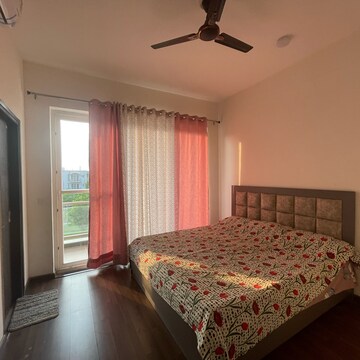 4 BHK Builder Floor For Rent in BPTP Amstoria, Sector 102