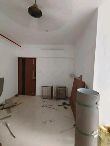 Room in 2 BHK Apartment at Mayfair Hillcrest, Powai – for Sale