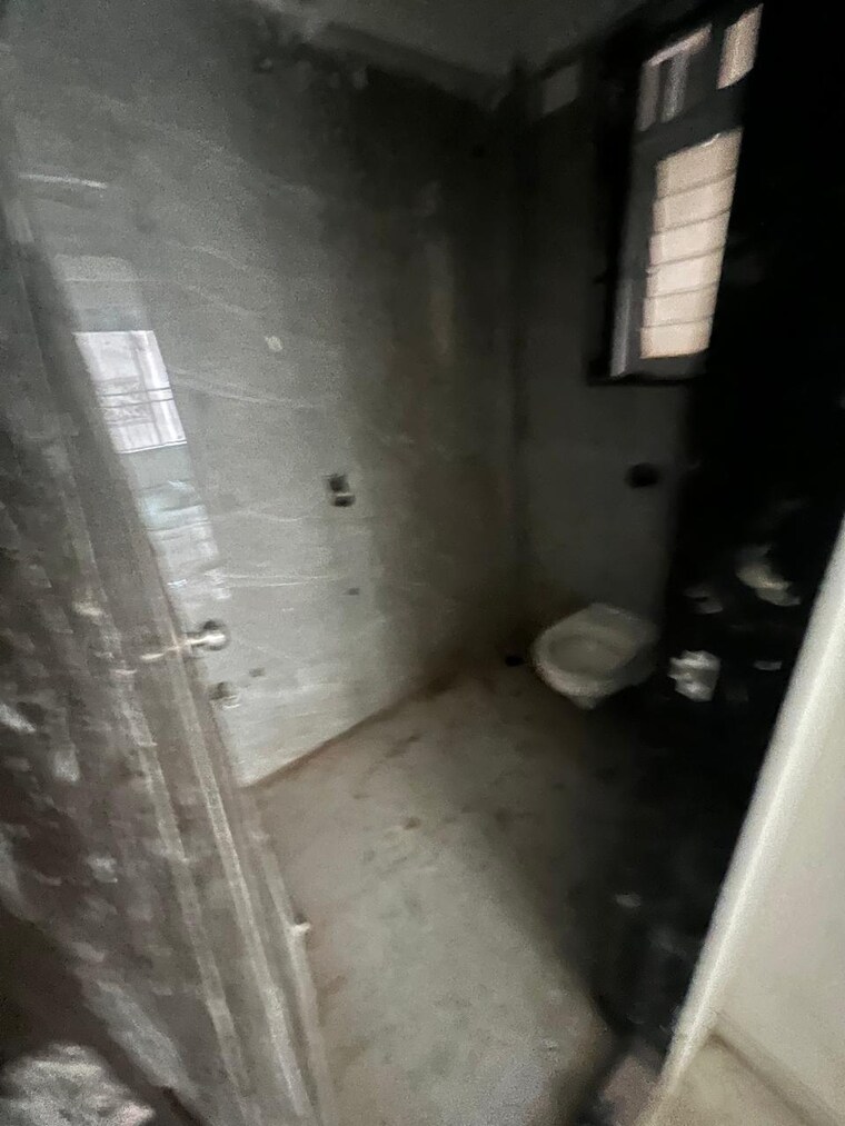 Bathroom, 118-west 1 Bedroom 390 Sq.Ft. Apartment In Agripada Mumbai 8676731