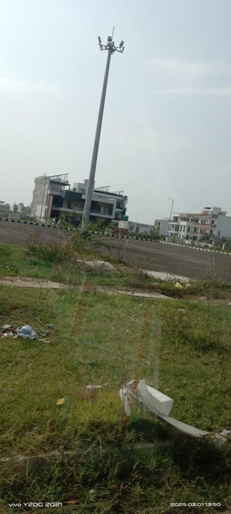 Nearby, aerocity  250 Sq.Yd. Plot In Aerocity Mohali 8676806