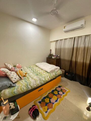 Bedroom in 2 BHK Apartment at Dn Nagar – for Rent
