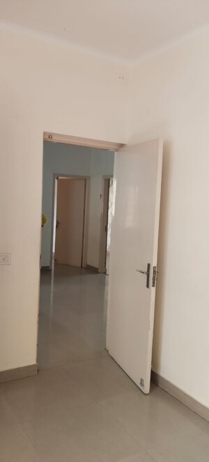 Building Lobby in 4 BHK Builder Floor at Orchid Island, Sector 51 – for Sale