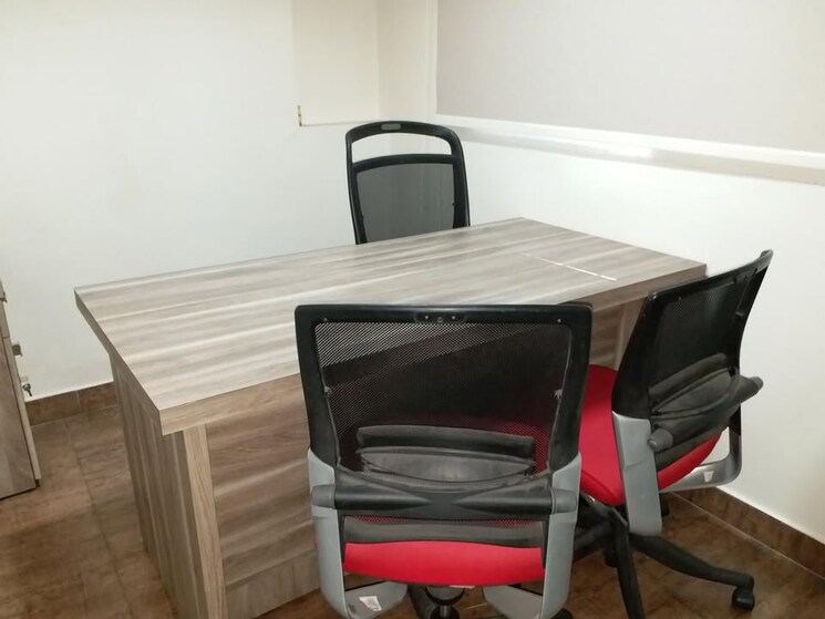 Team Area, vijay nagar Commercial Office Space 1550 Sq.Ft. In Vijay Nagar Indore 8676803