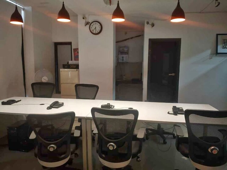 Team Area, vijay nagar Commercial Office Space 1550 Sq.Ft. In Vijay Nagar Indore 8676803