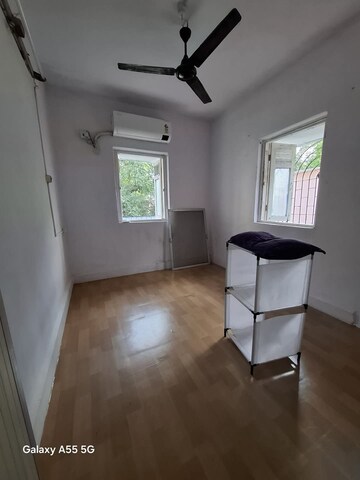 1 BHK Apartment For Rent in Lovelita CHS, Juhu