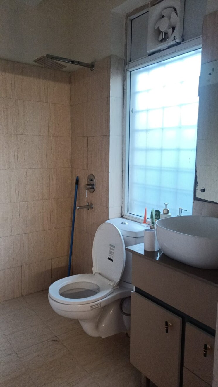 Bathroom, orchid-island 4 Bedroom 1700 Sq.Ft. Builder Floor In Sector 51 Gurgaon 8676823