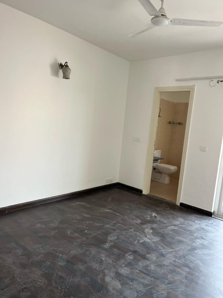 Room, puri-vip-floors 4 Bedroom 4500 Sq.Ft. Apartment In Sector 81 Faridabad 8676834