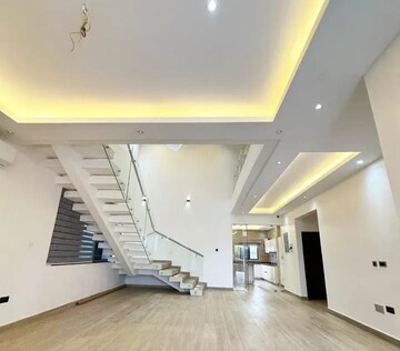 Staircase in 4 BHK Builder Floor at Sector 28 – for Sale