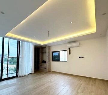 Room in 4 BHK Builder Floor at Sector 28 – for Sale