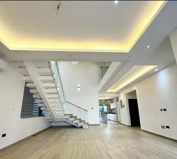 Staircase in 4 BHK Builder Floor at Sector 28 – for Sale