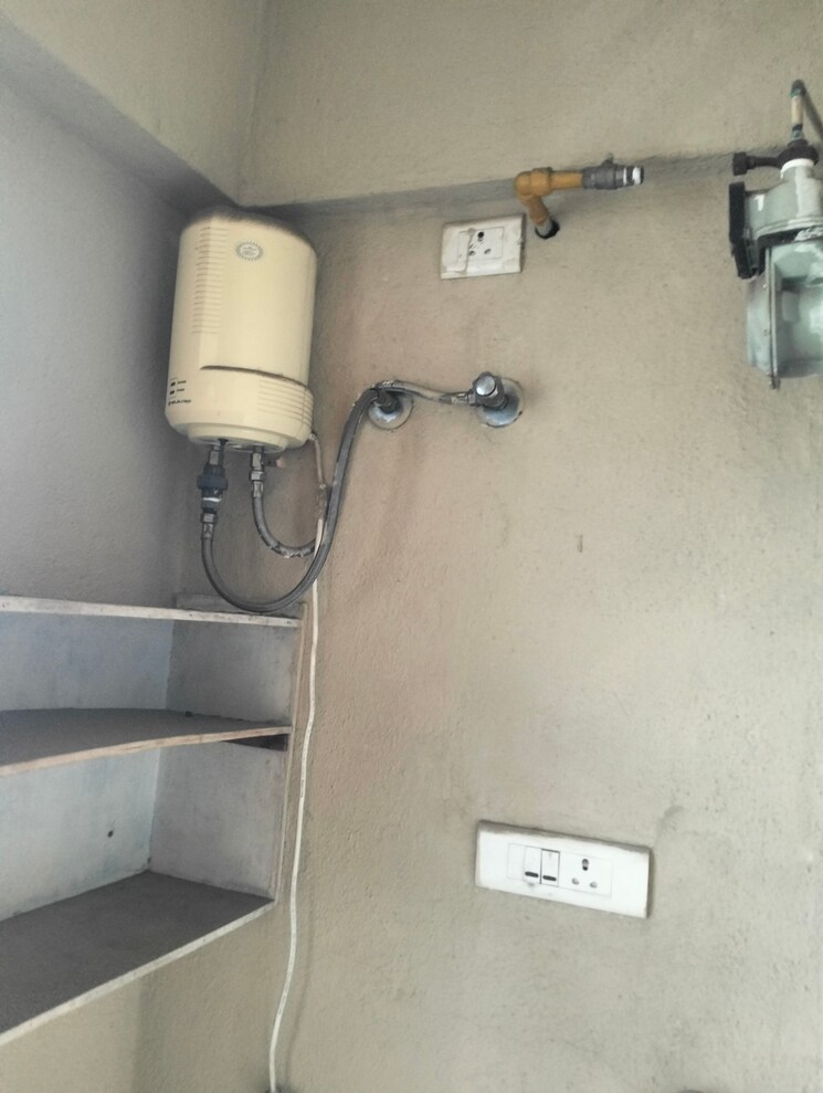 Bathroom, clover-highlands 4 Bedroom 2890 Sq.Ft. Apartment In Kondhwa Pune 8676867