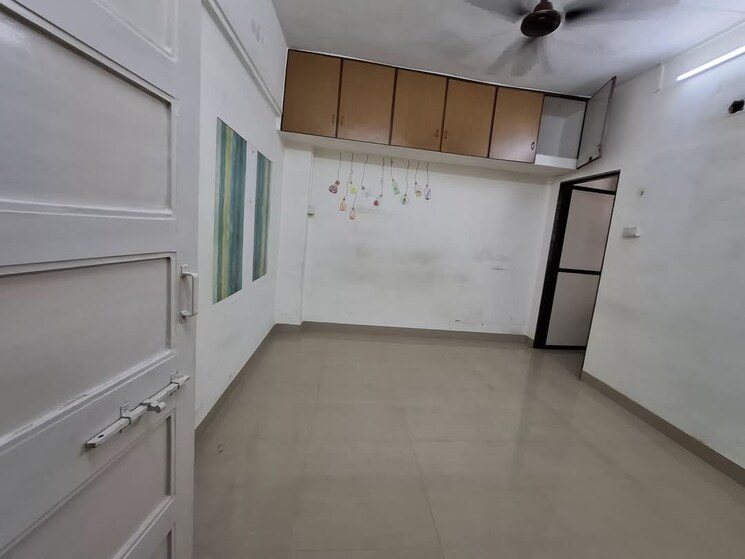 Room, andheri west 1 Bedroom 358 Sq.Ft. Apartment In Andheri West Mumbai 8676888