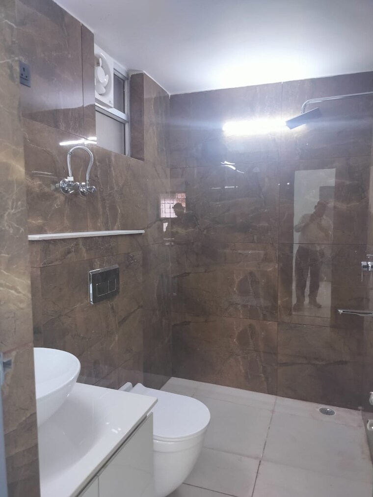 Bathroom, bharat-residency-gurgaon 3 Bedroom 1100 Sq.Ft. Apartment In Sector 15 Gurgaon 8676922