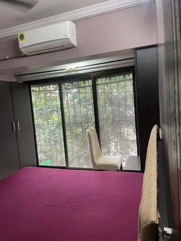 Bedroom in 2 BHK Apartment at Andheri West – for Rent