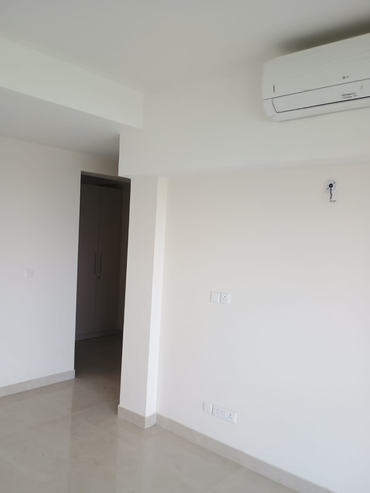 2.5 BHK + Study Room 1481 Sq.Ft. Apartment in Indiabulls Centrum Park