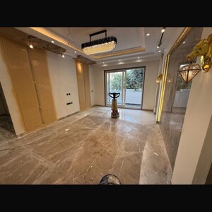 Bedroom in 3 BHK Builder Floor at Ansal Boom Plaza, Sector 57 – for Sale