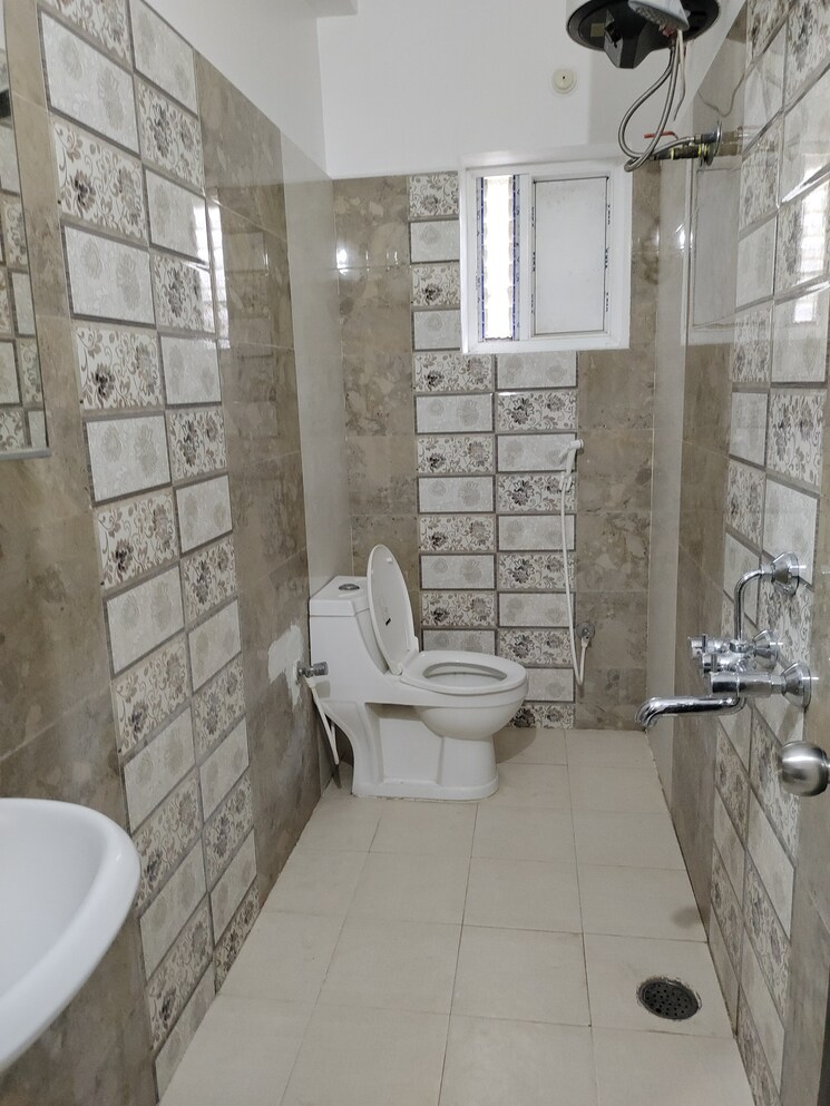 Bathroom, kushaiguda 4 Bedroom 190 Sq.Yd. Villa In Kushaiguda Hyderabad 8677034