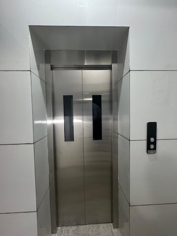 Building Lobby in 2 BHK Builder Floor at Sector 43 – for Rent