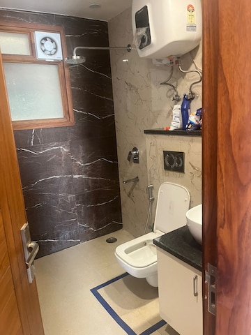 Attached Bathroom in 3 BHK Builder Floor at Sector 85 – for Rent