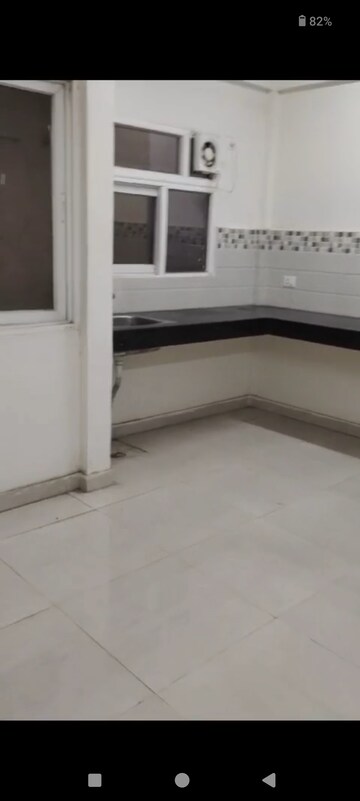 Bathroom in 2 BHK Apartment at Signature Global Orchard Avenue, Sector 93 – for Rent
