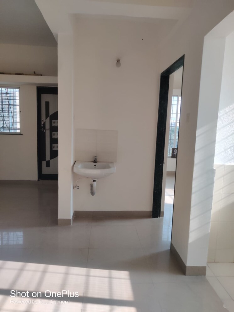 Bathroom, city-pride 2 Bedroom 900 Sq.Ft. Apartment In Kothrud Pune 8677086