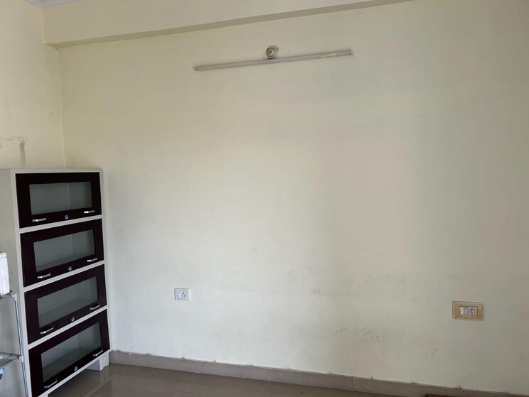 Other, husainganj 3 Bedroom 1250 Sq.Ft. Apartment In Husainganj Lucknow 8677232