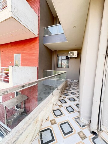 Balcony in 4 BHK Builder Floor at Sector 51 – for Rent