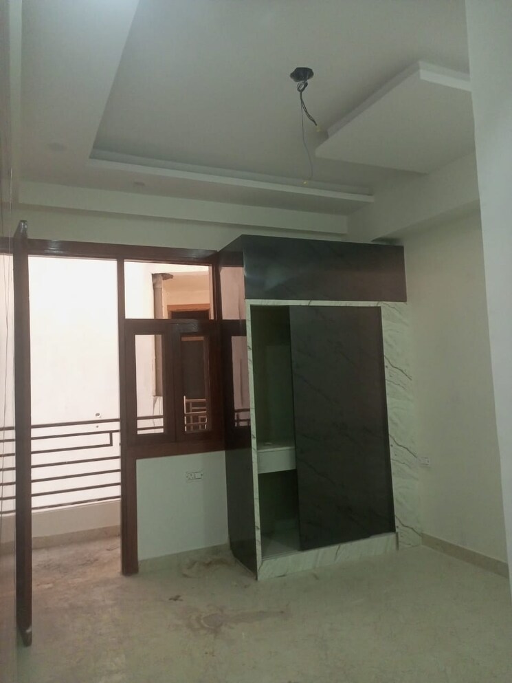 Room, kritak-modern-apartments 1 Bedroom 650 Sq.Ft. Apartment In Sector 73 Noida 8677366