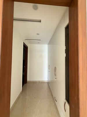 Furnished Amenities in 5 BHK Builder Floor at Sector 85 – for Sale