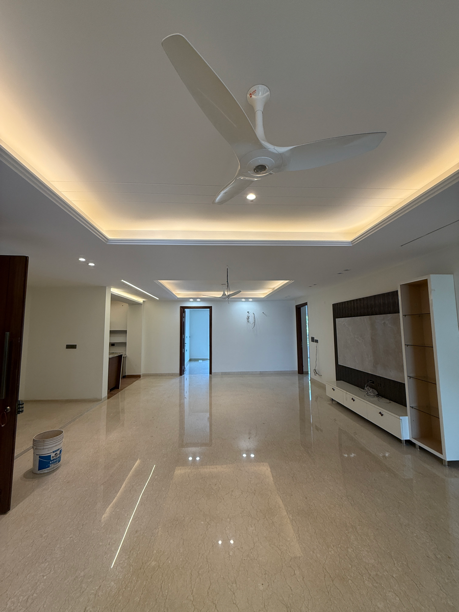 5 BHK + Pooja Room,Servant Room,Study Room,Extra Room Builder Floor For Sale in Sector 85