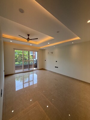 Room in 5 BHK Builder Floor at Sector 85 – for Sale