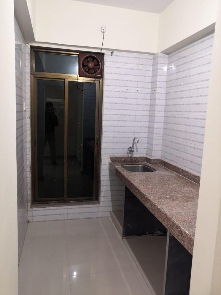 Bathroom, ulwe sector 17 1 Bedroom 650 Sq.Ft. Apartment In Ulwe Sector 17 Navi Mumbai 8677339