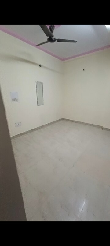 Room in 2 BHK Builder Floor at Panchsheel Vihar – for Rent