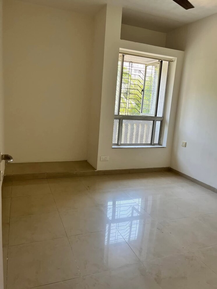 Room, siddhachal-phase-5-chs-ltd 2 Bedroom 825 Sq.Ft. Apartment In Vasant Vihar Thane 8677426