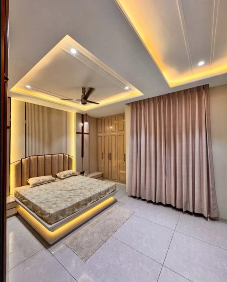 Bedroom, sector 32 3.5 Bedroom 3150 Sq.Ft. Builder Floor In Sector 32 Faridabad 8677461