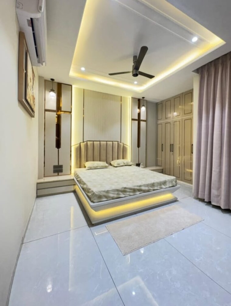 Bedroom, sector 32 3.5 Bedroom 3150 Sq.Ft. Builder Floor In Sector 32 Faridabad 8677461