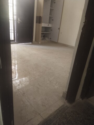 Furnished Amenities in 4 BHK Villa at Panchsheel Villas, Sector 16 Greater Noida – for Rent
