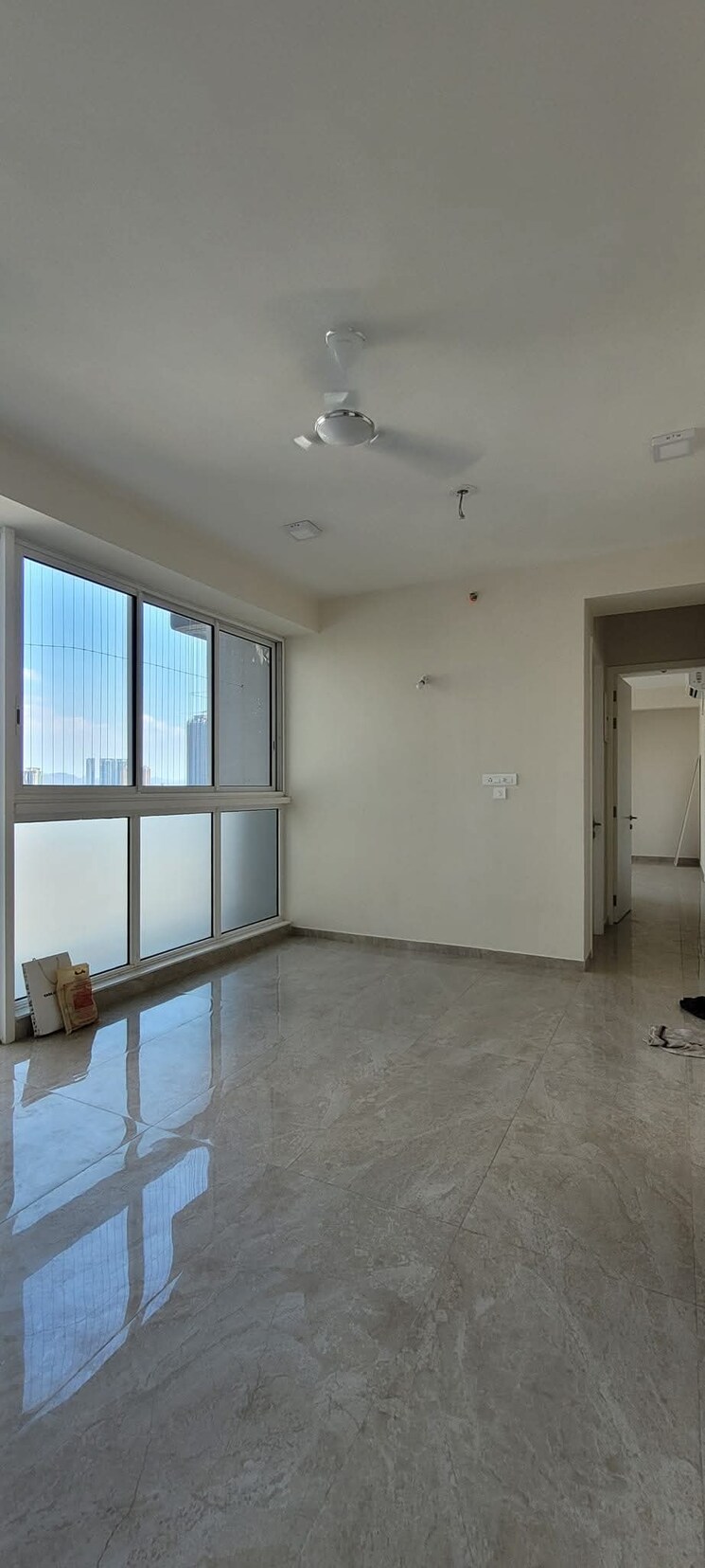 Room, tata-serein 2 Bedroom 750 Sq.Ft. Apartment In Pokhran Road No Two Thane 8677475