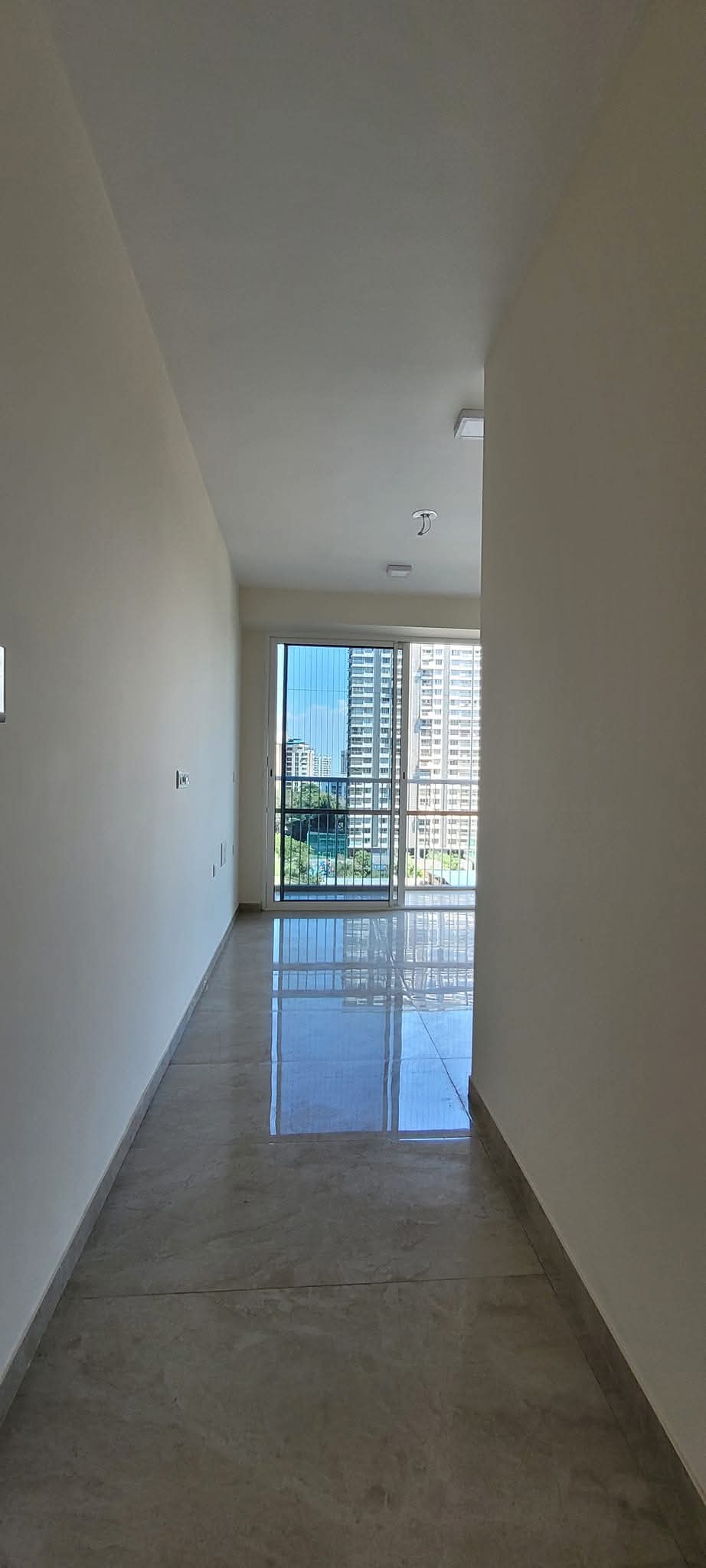 2 BHK + Pooja Room Apartment For Rent in Tata Serein