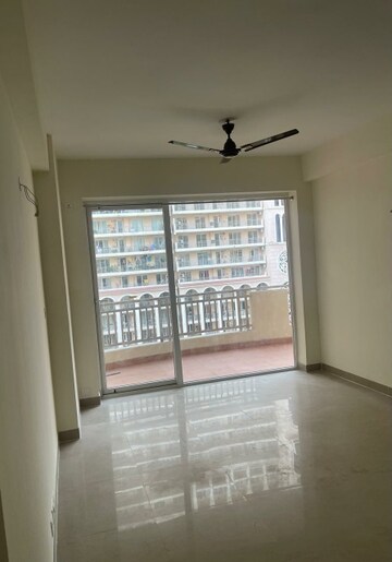 Room in 3 BHK Apartment at Ansal Height 86, Sector 86 – for Sale