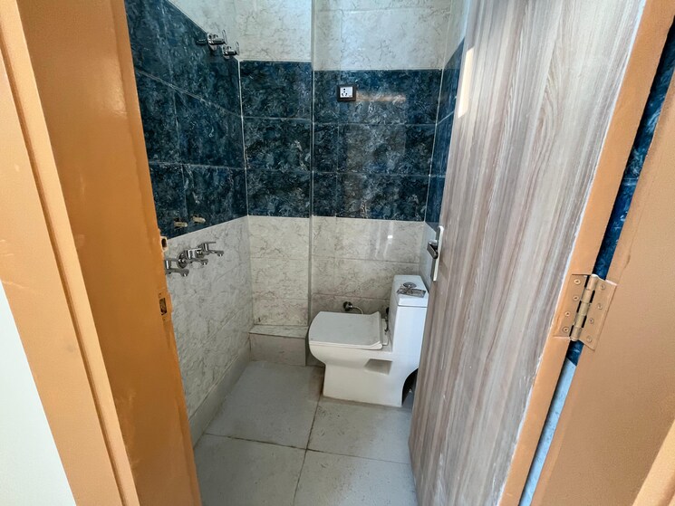 Bathroom, burari 2 Bedroom 80 Sq.Yd. Builder Floor In Burari Delhi 8677616