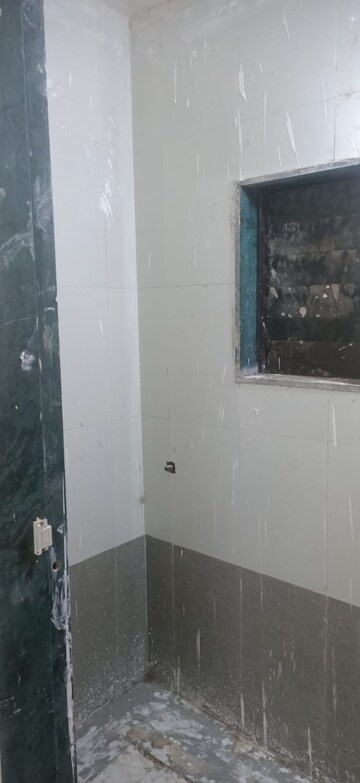 Bathroom in 1 BHK Apartment at Ekta Arjun Heights, Dombivli East – for Rent
