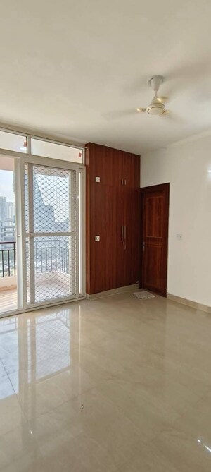 Room in 1 BHK Apartment at Veena Saraswati vasai, Vasai East – for Sale