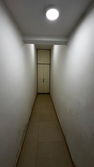 Room in 4 BHK Builder Floor at DLF Alameda, Sector 73 – for Sale