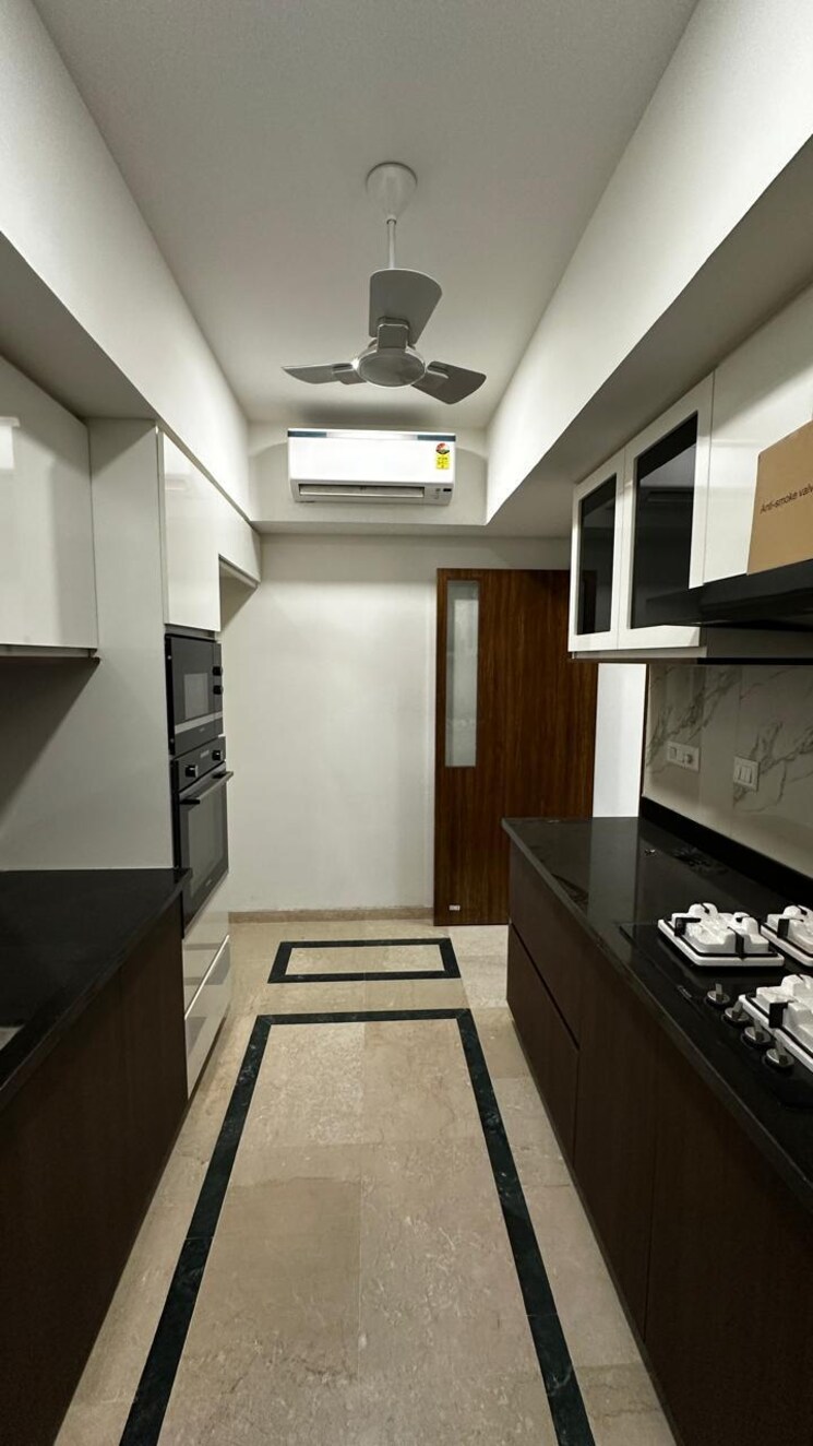 Kitchen, dlf-alameda 4 Bedroom 230 Sq.Yd. Builder Floor In Sector 73 Gurgaon 8677691